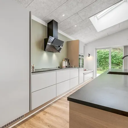 Frille - 1-5km From The Sea By Interhome *